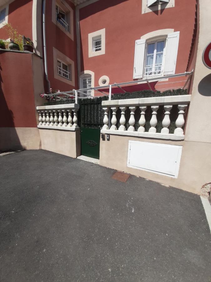 Maison 100 M2, Terrasse 25 M2, Clim, 3 Chbs Avec Tv, Parking بييرُلات المظهر الخارجي الصورة